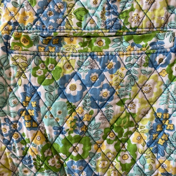 Vera Bradley Tote Bag Retired English Meadow Pattern - Picture 4 of 10